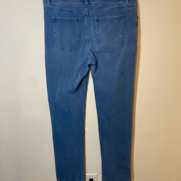 Betabrand Light Wash Distressed Pull On Stretchy Straight Jeans Size Large - Picture 10 of 12